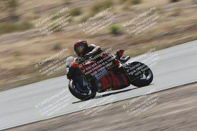 media/Apr-20-2025-AHRMA (Sun) [[393a79c373]]/Race/Group 10/Turn 4b/